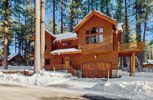 Sierra Tract House | Stunning Large Custom Family Home with Fireplace, Yard, Views