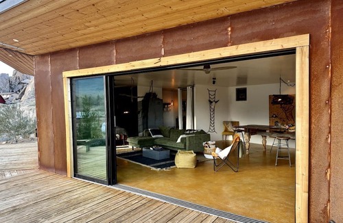 Lone Pine Cabin | Stunning Lone Pine Accommodation for Romantic Getaways in California