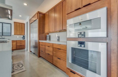 MacDonald Ranch House | Stunning Modern View Home with Pool and Spa -10 min from the strip and downtown.