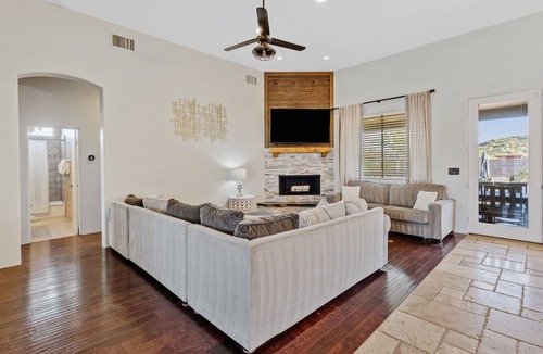 North Gateway House | Stunning Resort in Phoenix W/ Pool, Tub, Mini Golf, and Basketball/Pickleball!