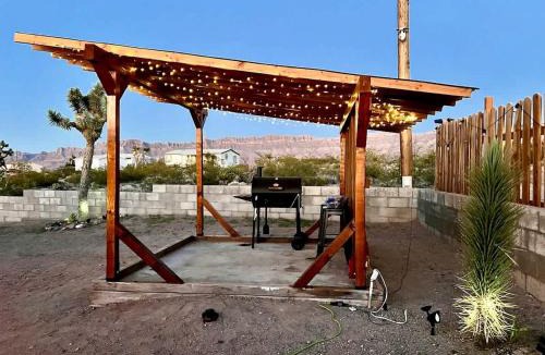 Meadview House | Stunning Vacation Rental with Foosball and Barbecue in Meadview, Arizona