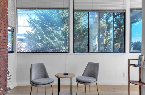 Cathedral Hill Condo | Stylish 3-BR Condo near Japantown + Garage Parking