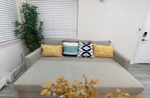 Mountain View House | Stylish 3BR/2BA Home Near Stanford & Big Tech—Newly Remodeled & Modern!