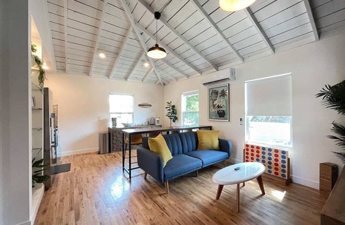 Santa Ana Apartment | Stylish Apt Near Disney and Airport