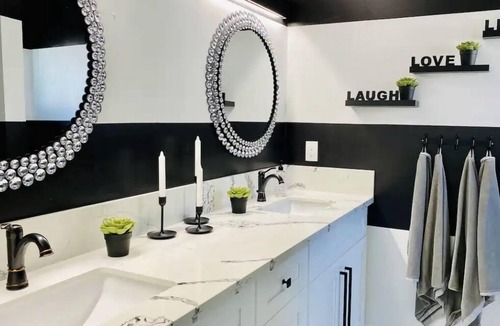 North Park Apartment | Stylish Studio Center of North Park