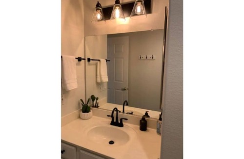 Superstition Lakes Condo | Stylish Superstition Springs condo at the golf course!