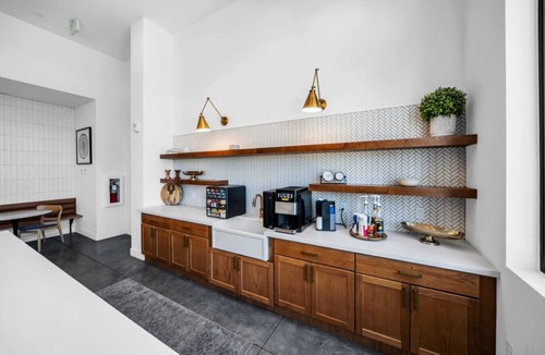 Sugar House Villa | Sugarhouse Townhouse 2/kg bed 2.5/bth gym/garage