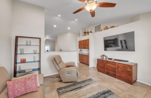 Paradise Valley Village House | Summer all year round home