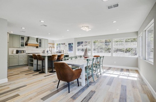 Hidden Valley House | Summer in San Diego Walk to Beach, Dog Friendly, Hot Tub, Fire Pit