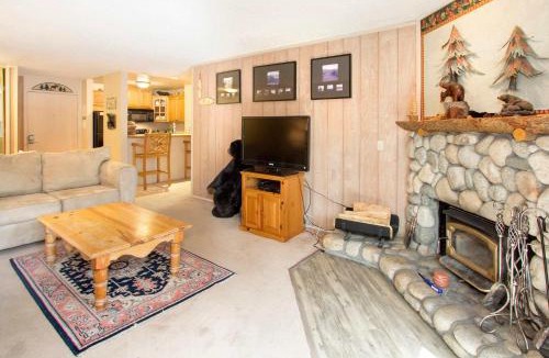 Mammoth Lakes House | Summit #217 A Couples Getaway Dream