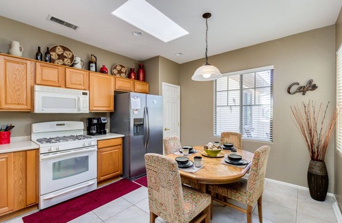 Surprise House | Sun City Grand, 45+ Comm. 3bd/2ba Affordable Escape!