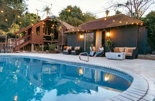 West Covina House | Sunny Days Tiny House with private entrance, pool and view