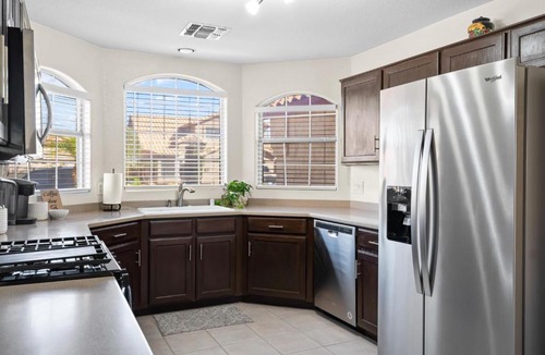 Parkridge House | Sunny Peoria Escape w Private Pool Fire Pit