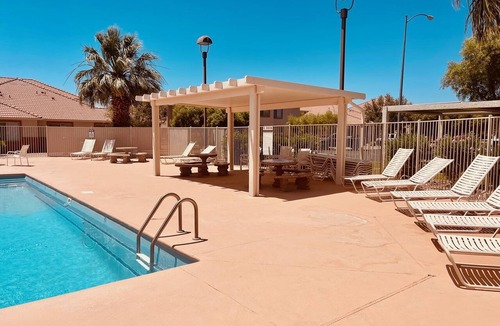 Mesquite Condo | Sunny Sands by Mesquite Vacation Rentals with 2 Car Garage and $510 in free daily activities