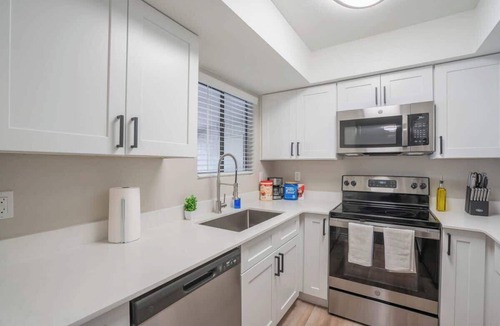 Cox Heights Apartment | Sunny Scottsdale Retreat | Pool, Gym & Parking