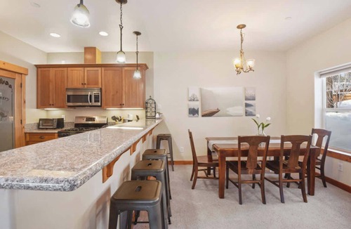 Tahoe Vista House | Sunny Woods Acres | Near Golf & Adventure Park