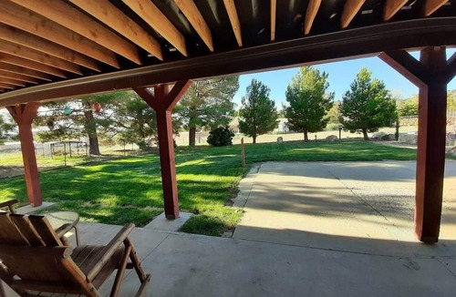 St. George House | Sunnyside Cabin