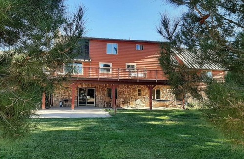St. George House | Sunnyside Cabin