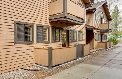 Sunriver Apartment | Sunriver Vacation Rental w/Community Hot Tub!