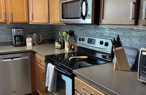 Tucson Condo | Sunset views, Resort amenities for relaxing , outdoor adventures steps away!