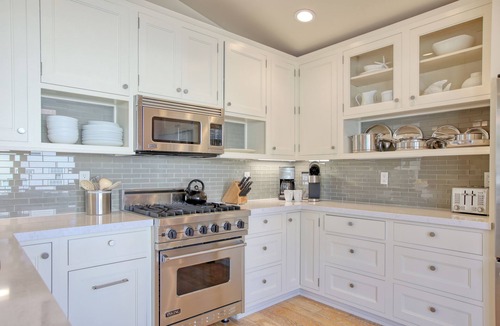 Avila Beach Condo | Sunsetter in Avila Beach - 2 min walk to beach, located in Ocean 17