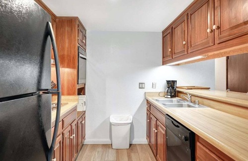 Mammoth Lakes Condo | Sunshine Village 157: Pet Friendly, Centrally Loca