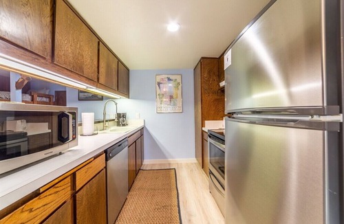 Mammoth Lakes Condo | Sunshine Village 103: Pet Friendly, Close to Sierr
