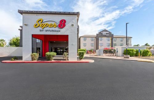 Mesa Hotel | Super 8 by Wyndham Mesa Gilbert