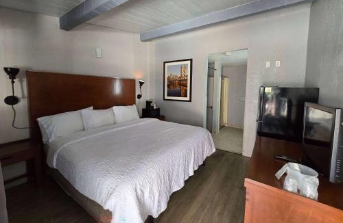 North San Jose Hotel | Super 8 by Wyndham San Jose Airport