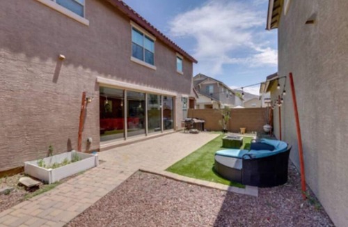 Dobbins Place House | Super bowl ready! House is equipped w/electric car charging