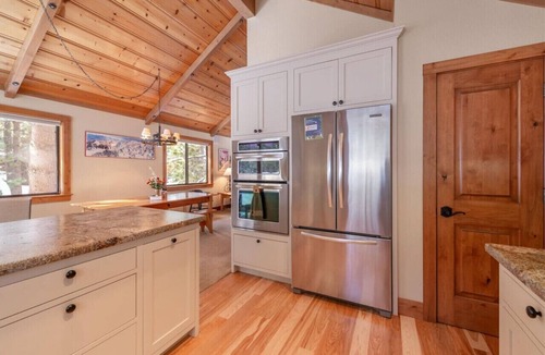 Talmont Cabin | Super Clean - Tahoe Park Access!