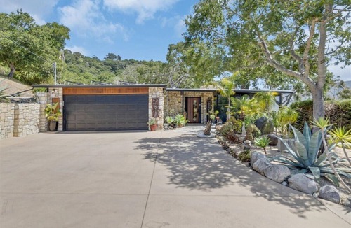 Carmel Valley House | Super Cool Mid Century!