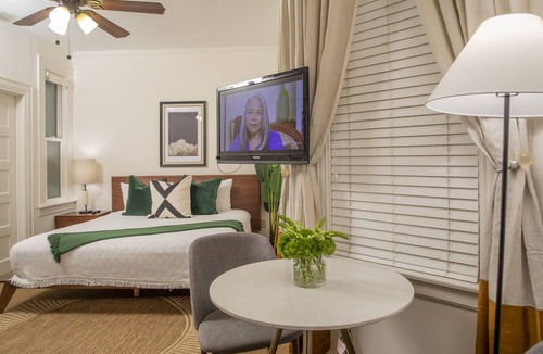 Telegraph Hill Hotel | Superior King Room with Ensuite Bathroom