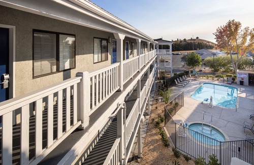 Fairfield Hotel | SureStay Hotel by Best Western Fairfield Napa Valley