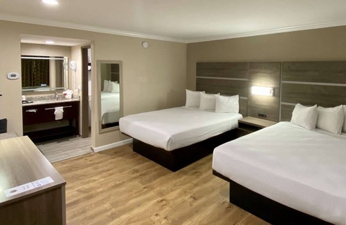 Westside Santa Cruz Hotel | SureStay Hotel by Best Western Santa Cruz