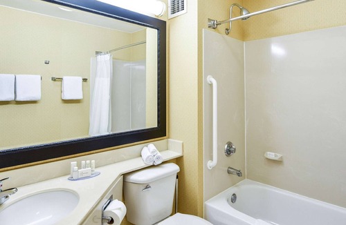 Guasti Hotel | SureStay Hotel by Best Western Ontario Airport