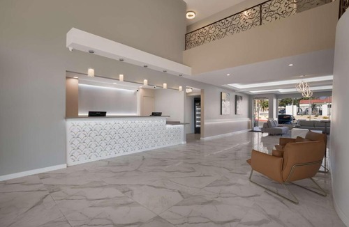 Upland Hotel | SureStay Plus Hotel by Best Western Upland - Ontario North