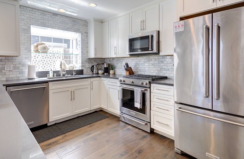 Arroyo Grande House | Surf's Up Beach House| Fire pit, Rooftop, Games+