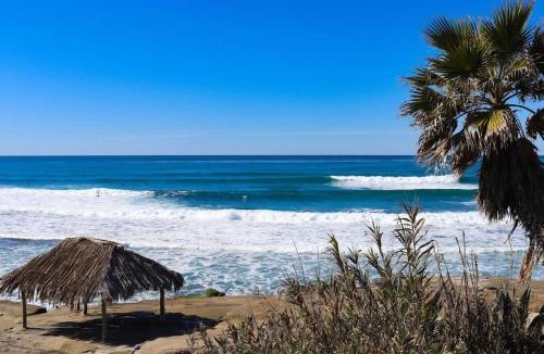 Country Club Apartment | Surf Spot 1