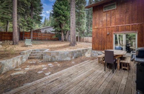 Country Club Estates House | Sweet Cherry Hills Escape
