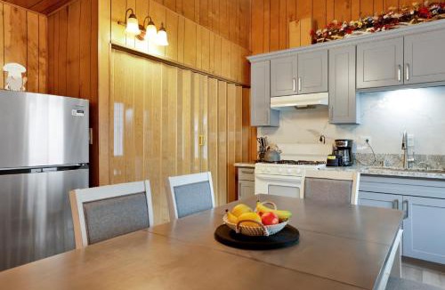 Big Bear Lake House | Sweet Retreat Combo- Relaxing Resort Cottage Combo