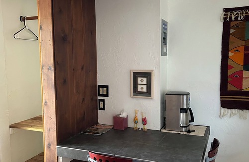 Flagstaff Apartment | Sweet studio apartment in Flagstaff, perfect for your getaway- great location