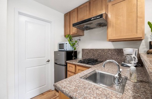 Eastside Santa Cruz Hotel | Swell House Santa Cruz - Suite 2