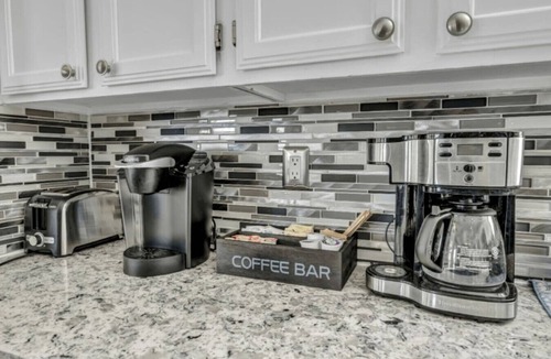 Las Vegas House | Swim, Play, Cook | Las Vegas Getaway