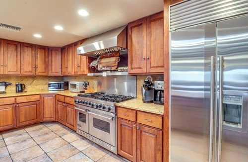 Tucson Cottage | Swim Spa & Courtyards: Tucson Estate Near Sabino