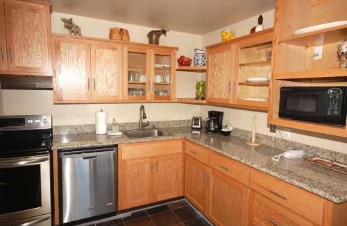 Tahoe Keys Apartment | Tahoe Keys BoulevardApartment