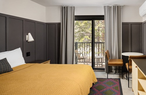 Lakeside Park Hotel | Tahoe's Relaxing Escape - Proximity to Natural Wonders