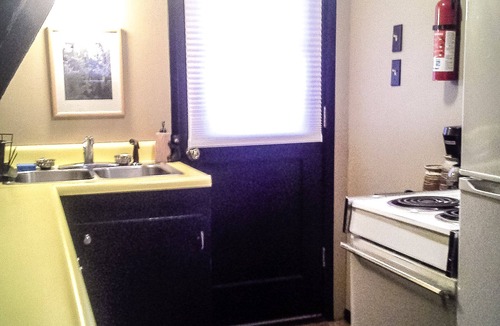 La Pine Ski Chalet | Tall Pines Guest House between Sunriver and La Pine (Pet friendly) A-frame Cabin
