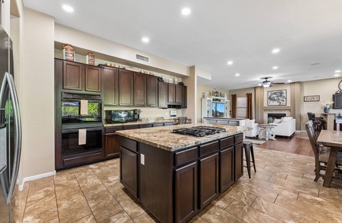 Arabian Views House | Tangerine Sky | Luxury 6BR | Pool & Putting Green | Games | Scottsdale