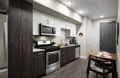 Orange Apartment | Tangerine Terrace - MAJOR INTERNATIONAL SPORTING EVENT Ready!